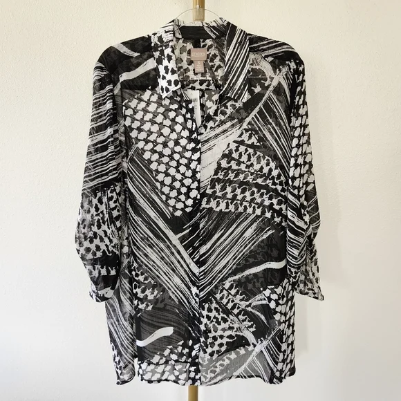 Chicos 3 Roll Tab Sleeve Button Front Blouse Semi Sheer Womens Size XL White NWT - Picture 1 of 8